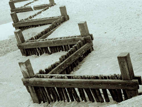 Zig-zag Groynes, Hunstanton. Photo by Jo Halpin Jones